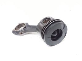 Mercedes-Benz Vito Viano W639 Piston avec bielle 6110339