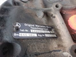 Mercedes-Benz Vito Viano W639 Blokas R6460110801