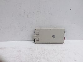 BMW X3 E83 Antenas pastiprinātājs 3042526