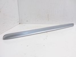 Mercedes-Benz E W210 Rivestimento portellone 2107580038