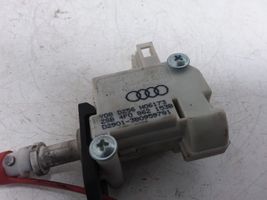 Audi A6 Allroad C6 Verrouillage du bouchon du réservoir de carburant 4F0862153B