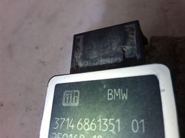 BMW M5 Czujnik poziomowania świateł osi tylnej 6861351