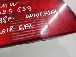 BMW 5 E39 Aizmugurējais lukturis pārsegā 8361673