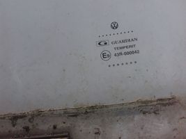 Volkswagen II LT Основное стекло передних дверей (четырехдверного автомобиля) 