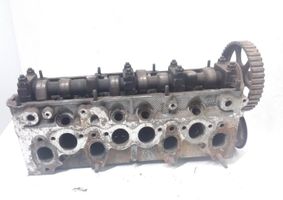 Volkswagen PASSAT B3 Engine head 037103373A