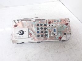 Land Rover Discovery Tachimetro (quadro strumenti) LR0003002