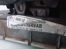 Seat Ibiza III (6L) Vaihteenvalitsimen verhoilu 6Q0711049AB