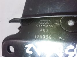 Audi A4 S4 B5 8D Serrure de loquet coffre 170398