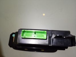 Volvo V70 Electric window control switch 8651327