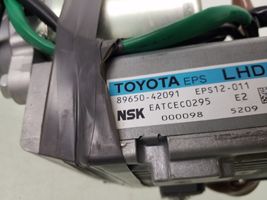 Toyota RAV 4 (XA40) Pompa wspomaganie układu kierowniczego 8965042091