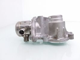 Mercedes-Benz ML W166 Polttoaineen ruiskutuksen suurpainepumppu A2760700430