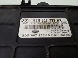 Volkswagen Golf IV Pavarų dėžės valdymo blokas 01M927733HR