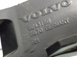 Volvo V70 Zawias klapy tylnej bagażnika 8643158