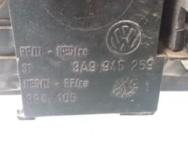 Volkswagen PASSAT B4 Takaluukun takavalot 3A9945107A