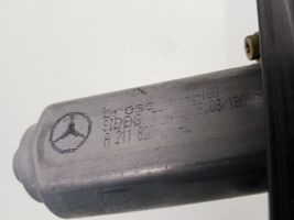 Mercedes-Benz E W211 Regulador de puerta trasera con motor A2117300246