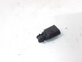 Volkswagen Golf V Outside/exterior temperature sensor 8Z0820535