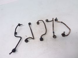 Jaguar X-Type Fuel injector supply line/pipe 