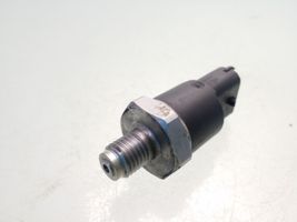 Volvo S40, V40 Sensore di pressione del carburante 0281002405