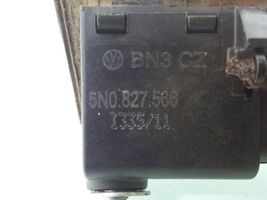 Volkswagen PASSAT B7 Takaluukun/tavaratilan luukun ulkokahva 5N0827566