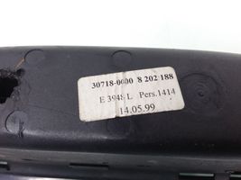 BMW 3 E46 Vano portaoggetti 8202188