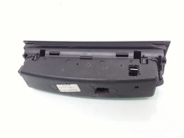 BMW 3 E46 Boite à gants 8202188