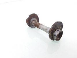 Volkswagen PASSAT B7 Rear suspension camber bolt 