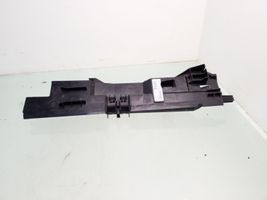 BMW X5 F15 Boczny panel mocowania chłodnicy R7001002