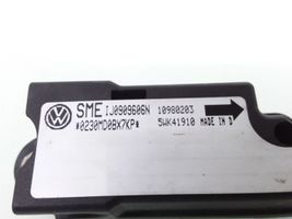 Volkswagen PASSAT B5 Airbag deployment crash/impact sensor 1J0909606N