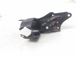 Volkswagen PASSAT B5.5 Staffa/supporto di montaggio del filtro carburante 8D0127224D