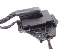 Opel Vectra C Coolant fan relay 1379131