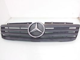 Mercedes-Benz Vaneo W414 Augšējais režģis A4148880060