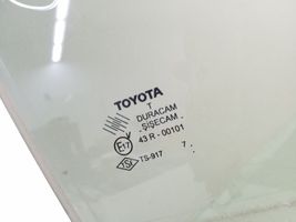 Toyota Corolla Verso E121 Pagrindinis galinių durų stiklas 