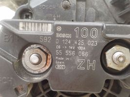 Opel Zafira B Generatore/alternatore 55556066