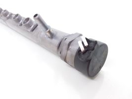 BMW 3 F30 F35 F31 Kraftstoffverteiler Einspritzleiste Verteilerrohr 0445214183