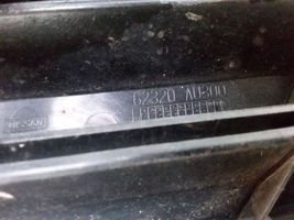 Nissan Primera Grille calandre supérieure de pare-chocs avant 62320AU300