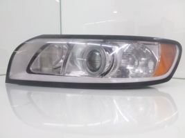 Volvo V50 Lampa przednia 31299583