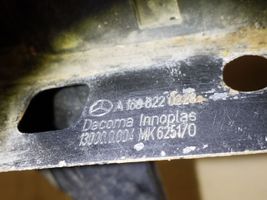 Mercedes-Benz A W169 Marco panal de radiador A1696220128
