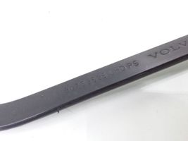Volvo XC60 Front wiper blade arm 30753526