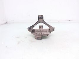 Volkswagen PASSAT B5.5 Staffa/supporto di montaggio della marmitta 4B0253663D