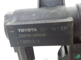 Toyota RAV 4 (XA40) Zawór podciśnienia / Elektrozawór turbiny 258190R012