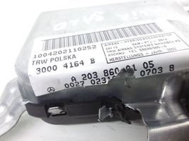 Mercedes-Benz C W203 Airbag de la puerta trasera A2038600105