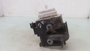 Audi A4 S4 B5 8D Serratura portiera anteriore 8D1837015F