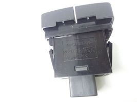 Honda CR-V Tailgate opening switch M50786