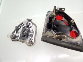 Peugeot 406 Lampy tylnej klapy bagażnika 45504