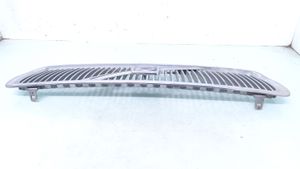 Volvo V70 Grille calandre supérieure de pare-chocs avant 8659875