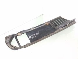 BMW 3 E30 Listwa pod lampę przednią 1876092