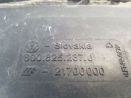 Skoda Fabia Mk1 (6Y) Moottorin alustan välipohjan roiskesuoja 600825237J