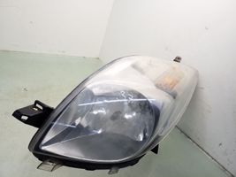 Toyota Yaris Lampa przednia 811500D120