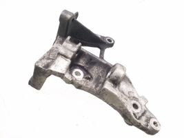 Volvo C30 Soporte del alternador 9653249480