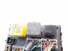 Fiat Punto (176) Module de fusibles 46412170